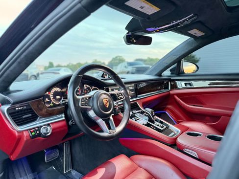 Used 2018 Porsche Panamera Turbo Executive AWD/4WD image 32