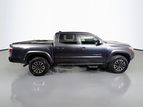 Certified 2022 Toyota Tacoma TRD Sport w/ Technology Package AWD/4WD image 8