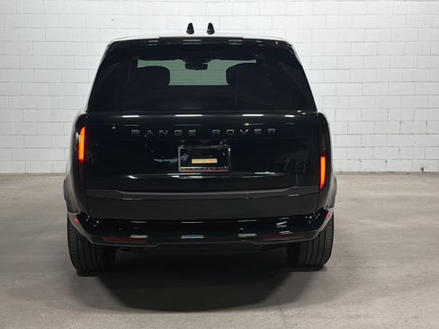 Used 2025 Land Rover Range Rover Autobiography AWD/4WD image 8