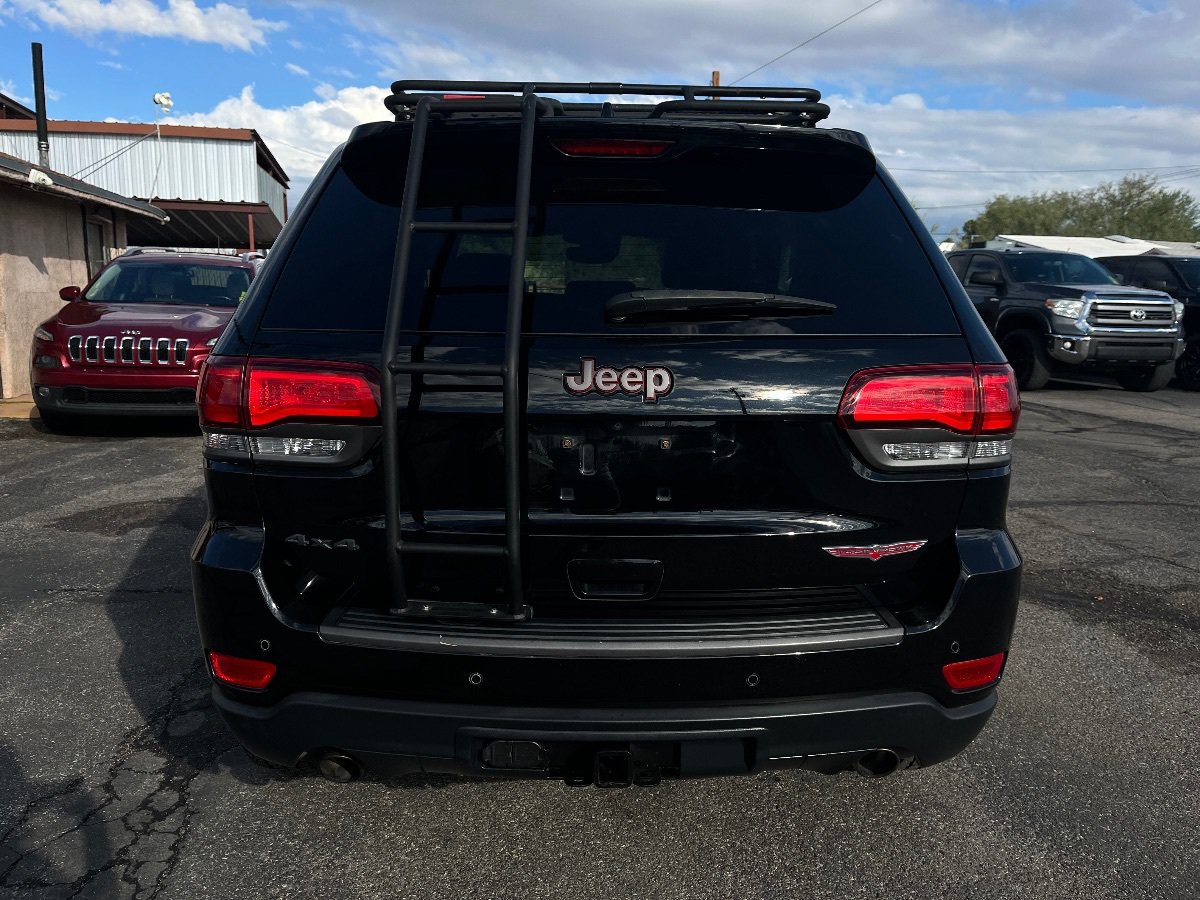 Used 2017 Jeep Grand Cherokee Trailhawk w/ Trailhawk Luxury Group AWD/4WD image 6
