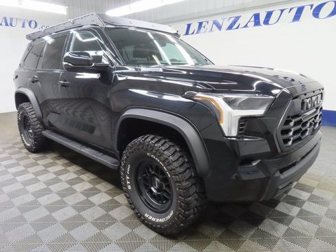 Used 2025 Toyota Sequoia SR5 image 3