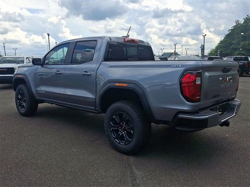 New 2025 GMC Canyon Elevation w/ Convenience Package image 4