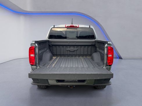 Used 2022 Chevrolet Colorado Z71 AWD/4WD image 9