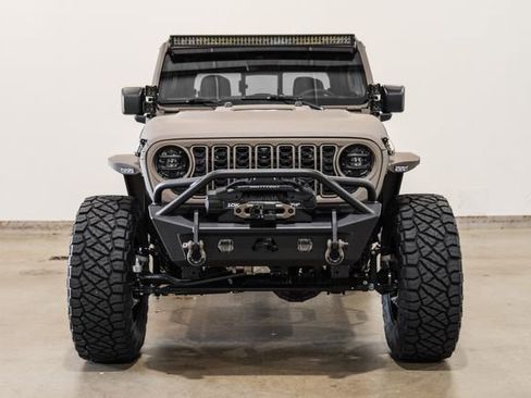 Used 2025 Jeep Gladiator Rubicon w/ Safety Group image 3