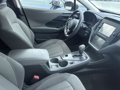 Used 2024 Subaru Crosstrek 2.0i image 5
