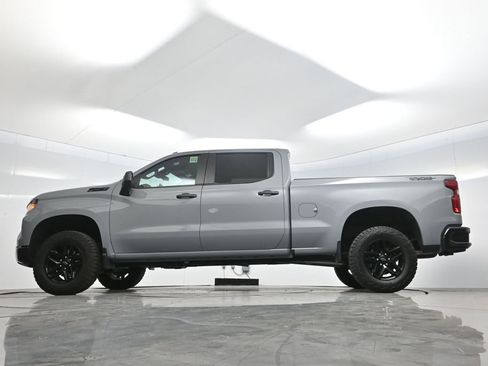 Used 2024 Chevrolet Silverado 1500 Custom Trail Boss w/ Dark Appearance Package image 75