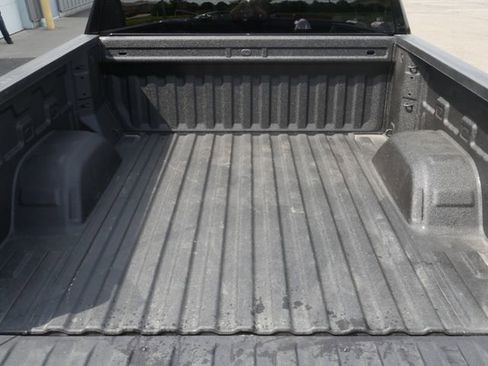 Used 2025 Chevrolet Silverado 1500 LTZ AWD/4WD image 11