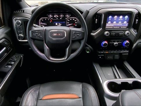 Used 2023 GMC Sierra 2500 AT4 w/ AT4 Preferred Package image 6