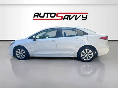 Used 2026 Toyota Corolla LE FWD image 4