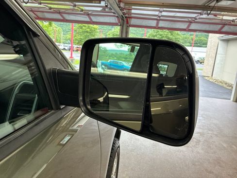 Used 2021 RAM 1500 Big Horn AWD/4WD image 37
