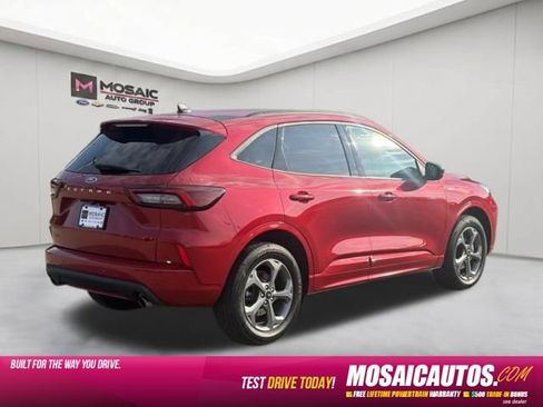 Used 2023 Ford Escape ST-Line w/ Tech Pack #1 AWD/4WD image 7