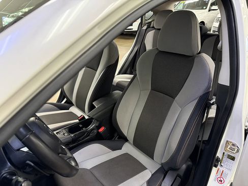 Used 2019 Subaru Crosstrek 2.0i Premium image 9