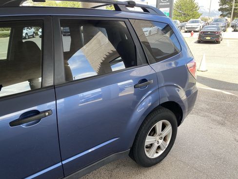 Used 2011 Subaru Forester 2.5X w/ Alloy Wheel Value Pkg AWD/4WD image 40