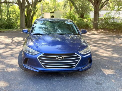 Used 2017 Hyundai Elantra SE FWD image 9