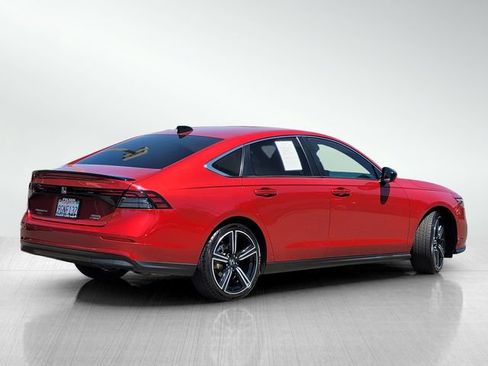 Used 2023 Honda Accord Sport image 4