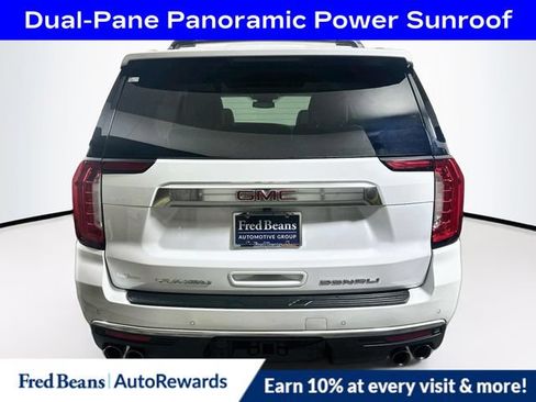 Used 2023 GMC Yukon XL Denali AWD/4WD image 7