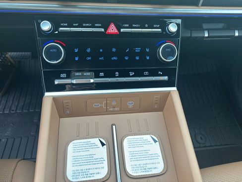 New 2026 Hyundai Santa Fe Limited AWD/4WD image 10