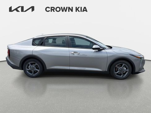 New 2026 Kia K4 FWD image 4