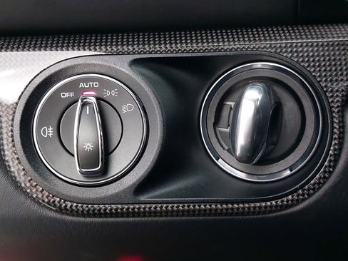 Used 2018 Porsche 718 Cayman GTS image 23