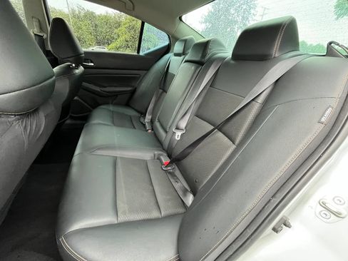 Used 2020 Nissan Altima 2.5 SR FWD image 16