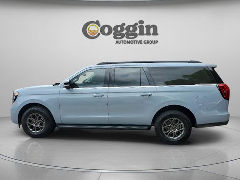 New 2026 Ford Expedition Max Active image 2