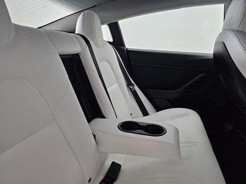 Used 2021 Tesla Model 3 Standard Range Plus image 26