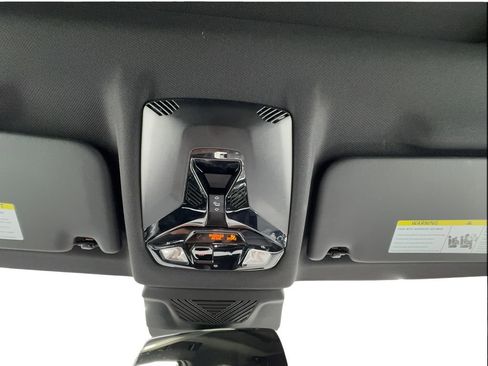 Used 2025 BMW X2 xDrive28i AWD/4WD image 45