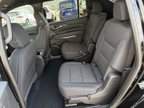 New 2026 Chevrolet Traverse LT w/ Midnight/Sport Edition image 23