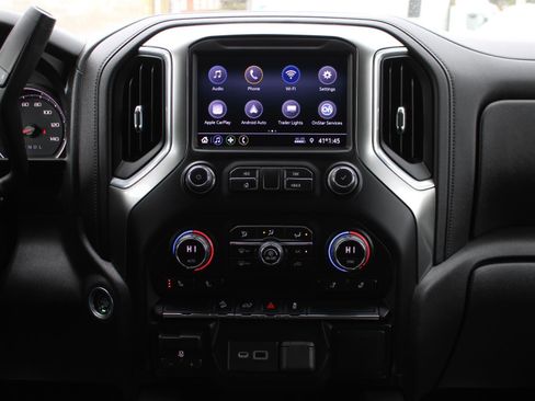 Used 2021 Chevrolet Silverado 1500 LT Trail Boss image 10