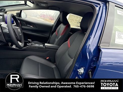 New 2026 Toyota Prius Plug-In Hybrid image 10