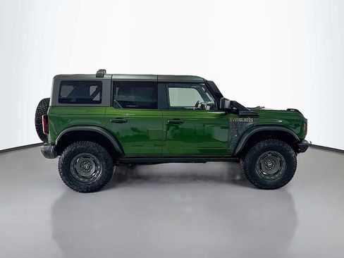 Used 2024 Ford Bronco Everglades image 12