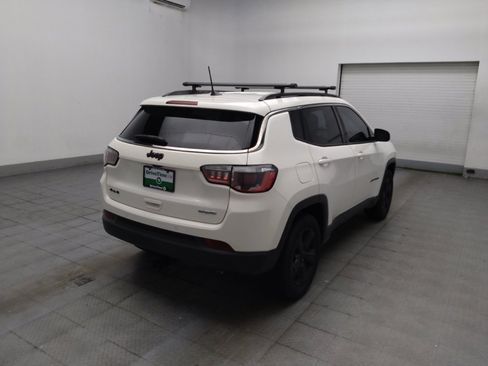 Used 2018 Jeep Compass Latitude w/ Popular Equipment Group AWD/4WD image 9