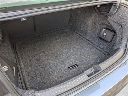 Used 2020 Volkswagen Jetta SEL image 6