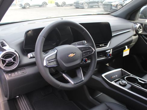 New 2027 Chevrolet Equinox LT w/ Convenience Package II AWD/4WD image 10