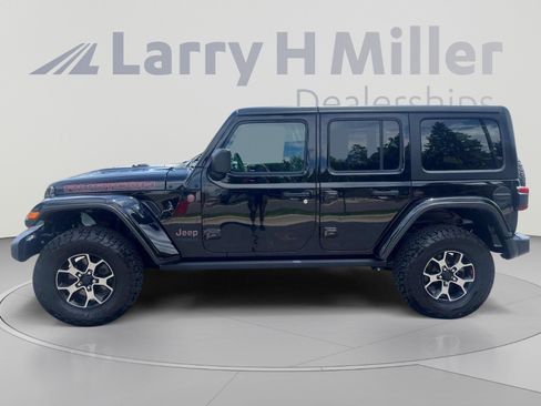 Used 2018 Jeep Wrangler Unlimited Rubicon w/ LED Lighting Group AWD/4WD image 2
