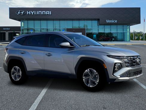 New 2026 Hyundai Tucson Blue SE AWD/4WD image 29