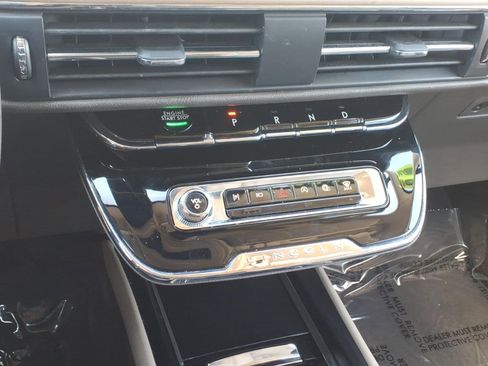 Certified 2023 Lincoln Corsair AWD w/ Equipment Group 101A image 19