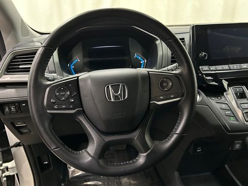 Used 2023 Honda Odyssey EX-L image 15