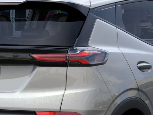 New 2023 Chevrolet Bolt EUV LT w/ Comfort Package FWD image 13