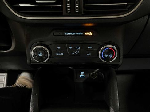 Used 2022 Ford Escape S image 19