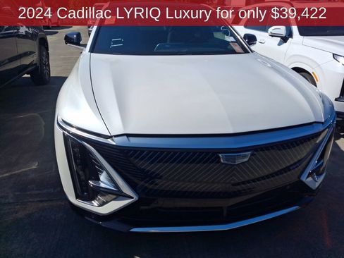 Used 2024 Cadillac Lyriq Luxury RWD image 3