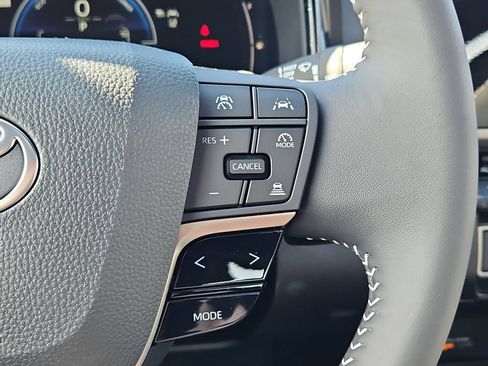 New 2026 Toyota Camry Hybrid AWD/4WD image 16