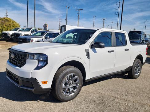 New 2025 Ford Maverick XLT FWD image 5