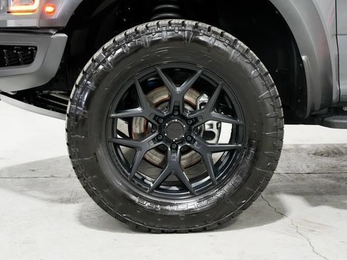 Used 2018 Ford F150 Raptor w/ Equipment Group 802A Luxury AWD/4WD image 42