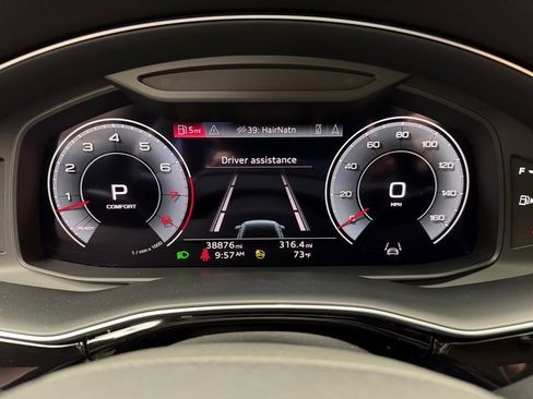 Used 2023 Audi Q8 Premium Plus image 15