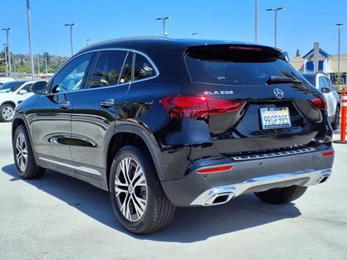 Used 2025 Mercedes-Benz GLA 250 image 45