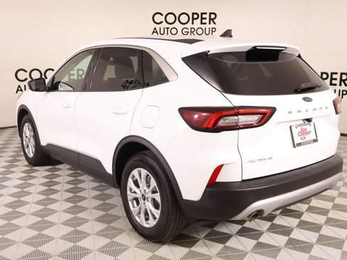Used 2024 Ford Escape Active w/ Cold Weather Package FWD image 22