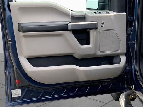 Used 2015 Ford F150 XLT w/ Equipment Group 302A Luxury AWD/4WD image 22