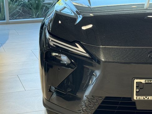 New 2026 Lexus ES 350e FWD image 6