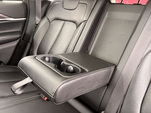 Used 2023 Jeep Grand Cherokee 4WD 4xe image 34